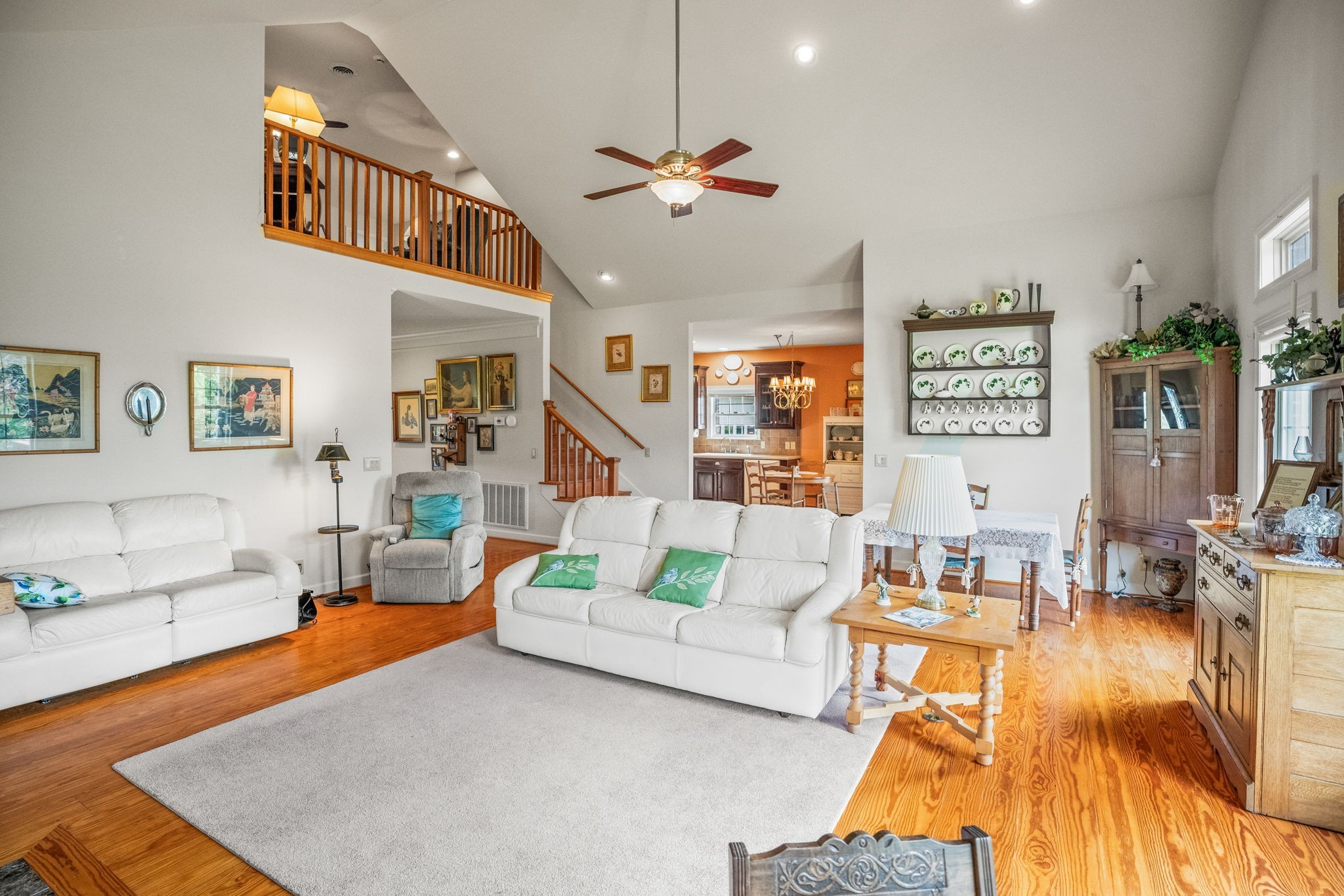 4313 South Garrett Road Springfield, TN 37172 - Photo 15 of 69 a living room with furniture and a table