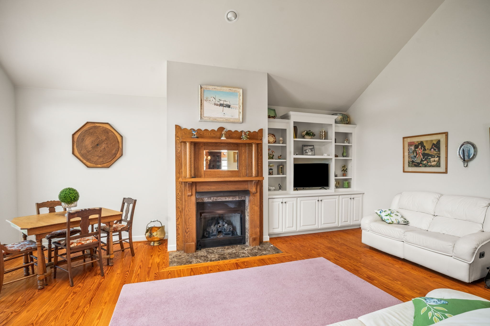 4313 South Garrett Road Springfield, TN 37172 - Photo 20 of 69 a living room with furniture and a fireplace