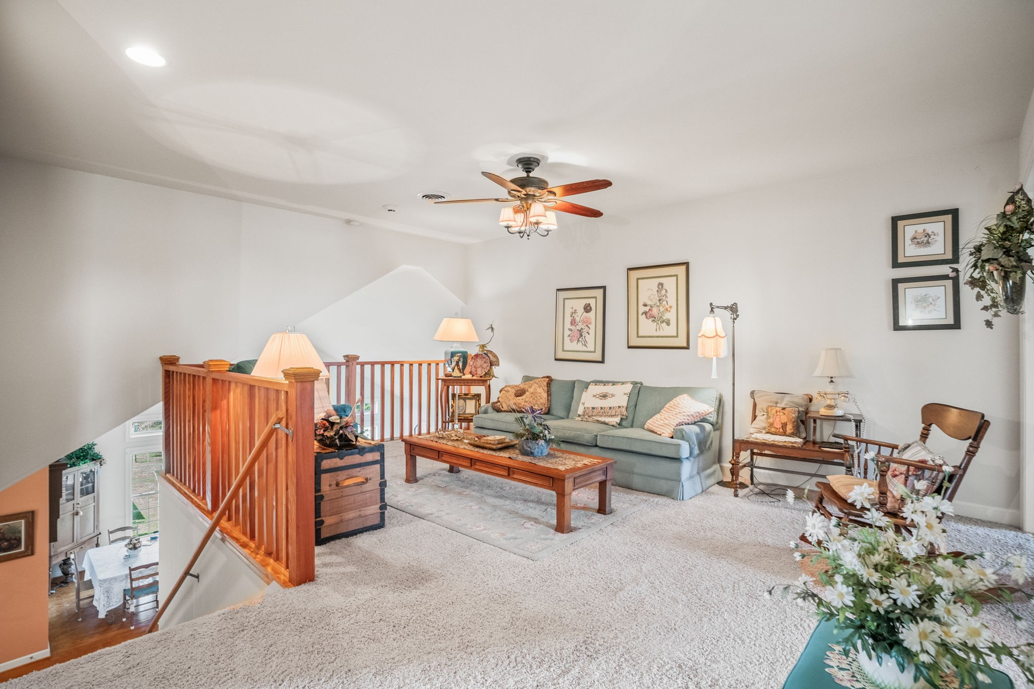 4313 South Garrett Road Springfield, TN 37172 - Photo 27 of 69 a living room with furniture and a chandelier