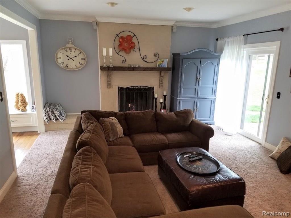 1821 Charm Court Rochester Hills, MI 48306 - Photo 2 of 22