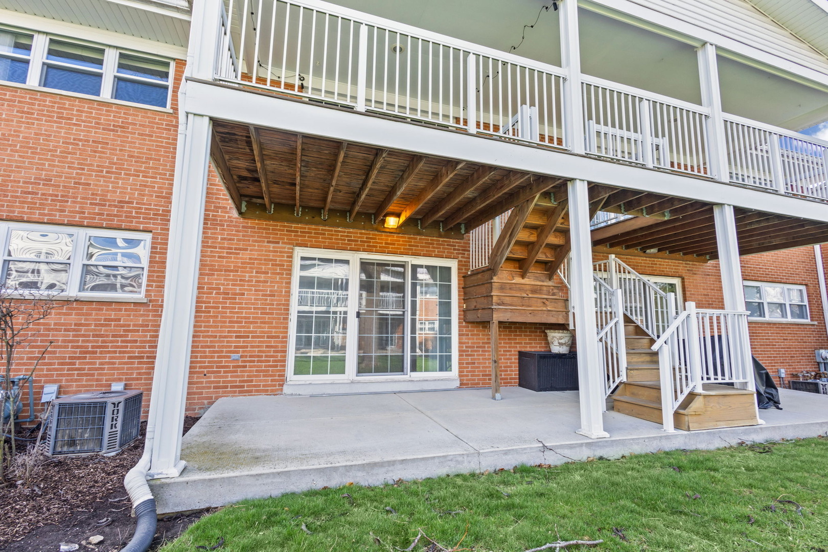 169 East Palatine Road, Unit E Palatine, IL 60067 - Photo 19 of 24