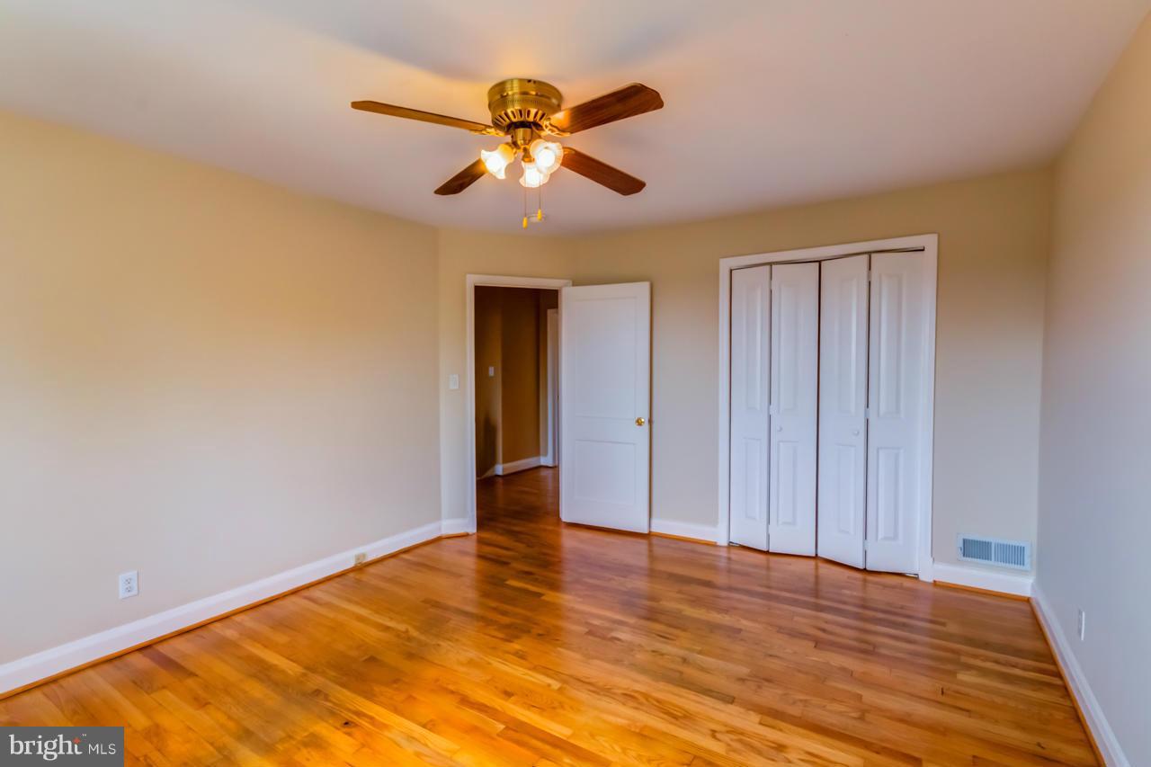 1546 Northbourne Road Baltimore, MD 21239 - Photo 13 of 18 a view of an empty room
