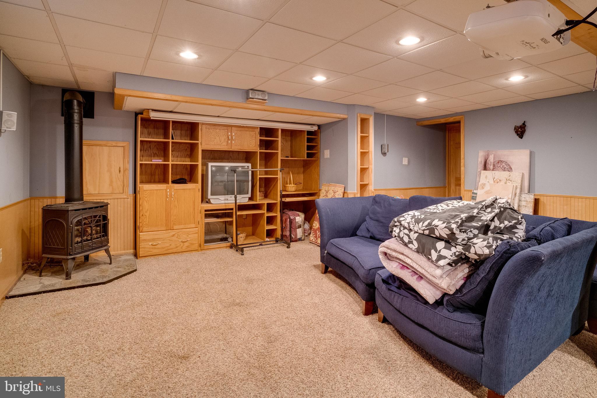 2038 Hemlock Road Lancaster, PA 17603 - Photo 6 of 33 Gallery Image 6
