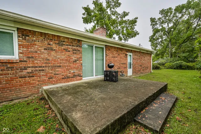 $250,000 | 2031 Copenhaver Drive, Indianapolis, IN 46228