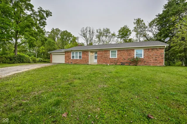 $250,000 | 2031 Copenhaver Drive, Indianapolis, IN 46228