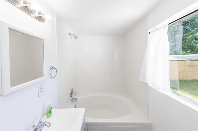 $234,900 | 15 Palmira Road, DeBary, FL 32713