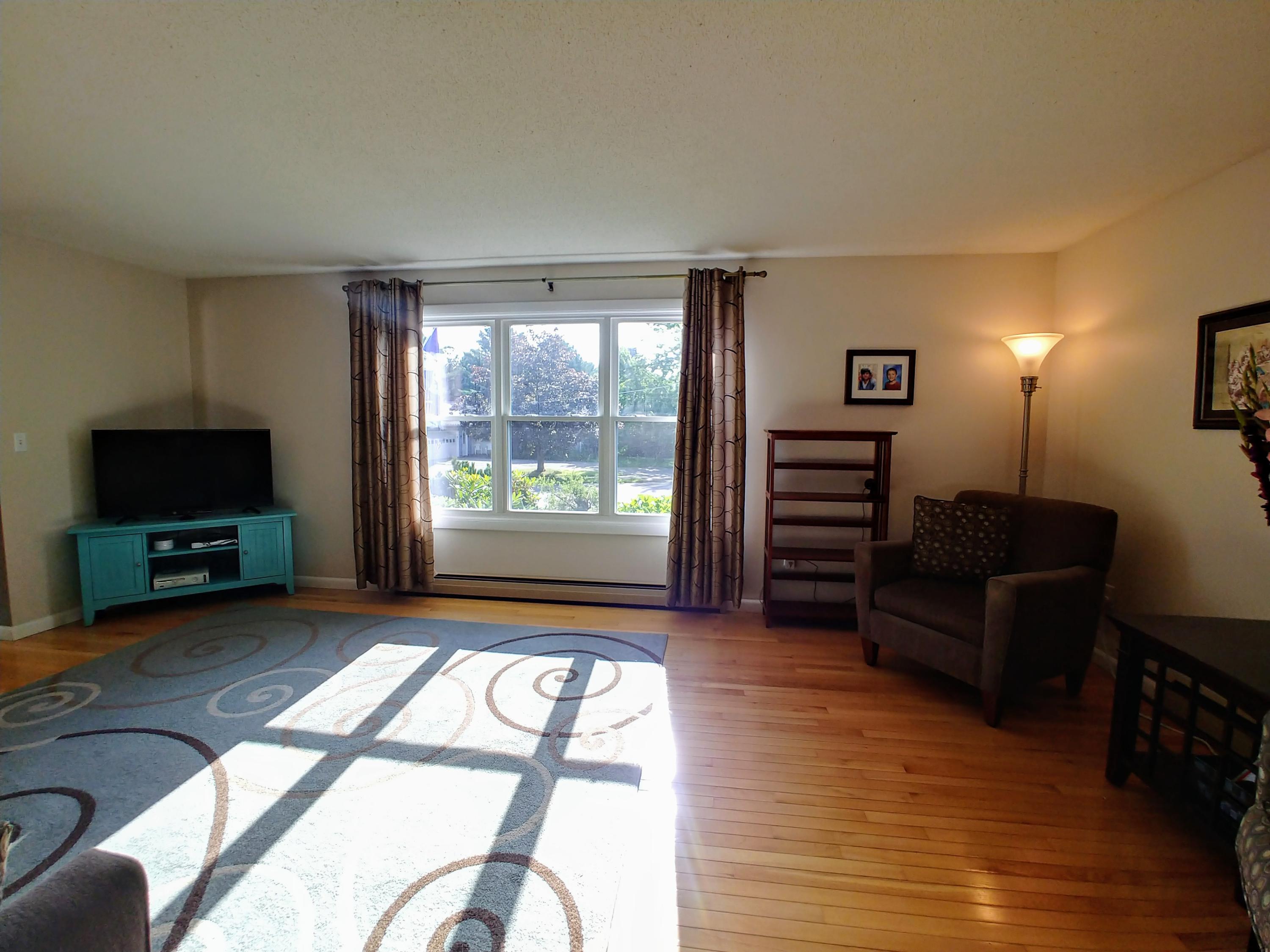 48 Brentwood Road Augusta, ME 04330 - Photo 11 of 56 Living from dining