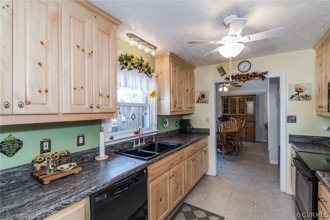 8923 Tunstall Road New Kent, VA 23124 - Photo 13 of 26 Gallery Image 13
