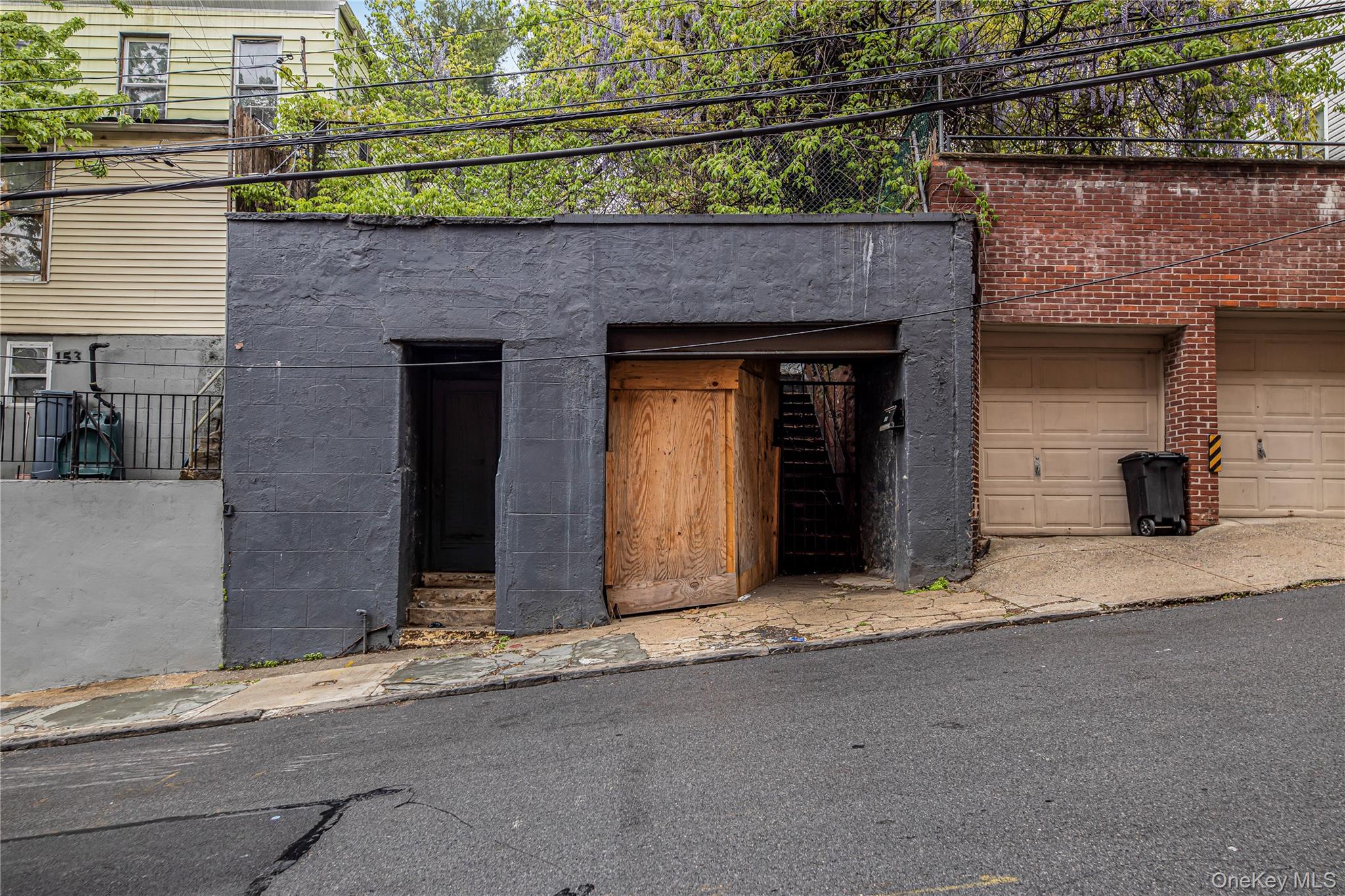 151 Summit Place Bronx, NY 10463 - Photo 1 of 9