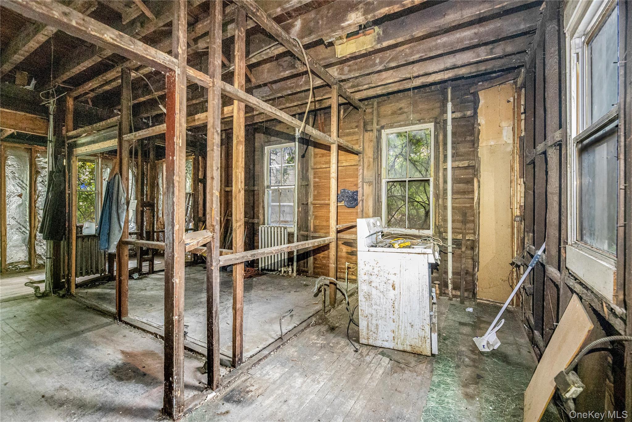151 Summit Place Bronx, NY 10463 - Photo 7 of 9
