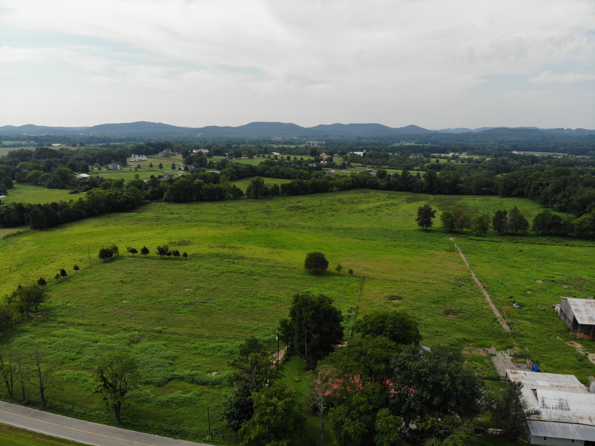 3 North Chapel Road Franklin, TN 37067 - Photo 19 of 19 a view of a city with mountains in the background