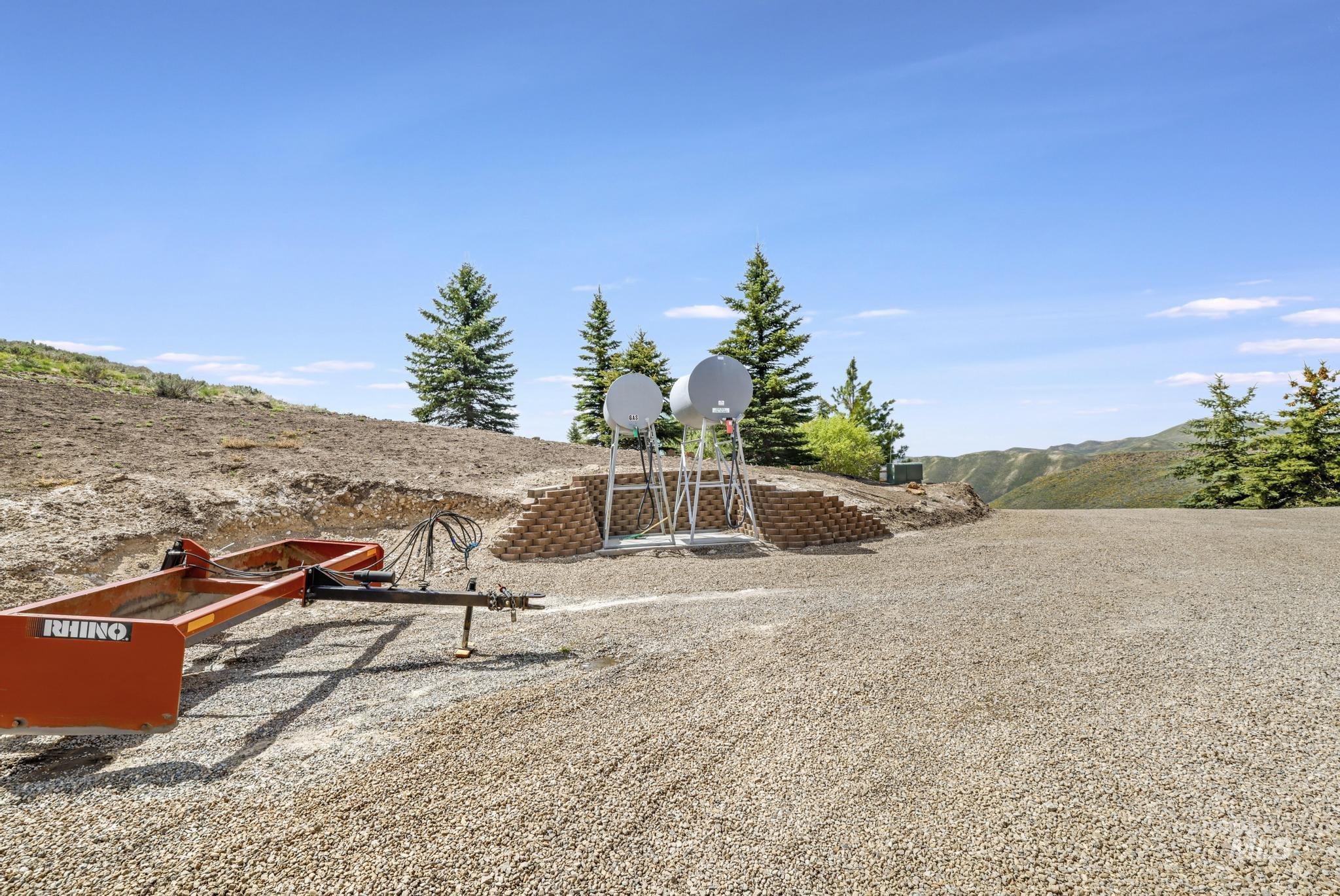 203 North Brush Road Fairfield, ID 83327 - Photo 28 of 50 View of yard
