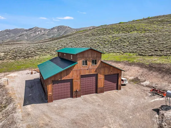 $1,789,000 | 203 North Brush Road, Fairfield, ID 83327