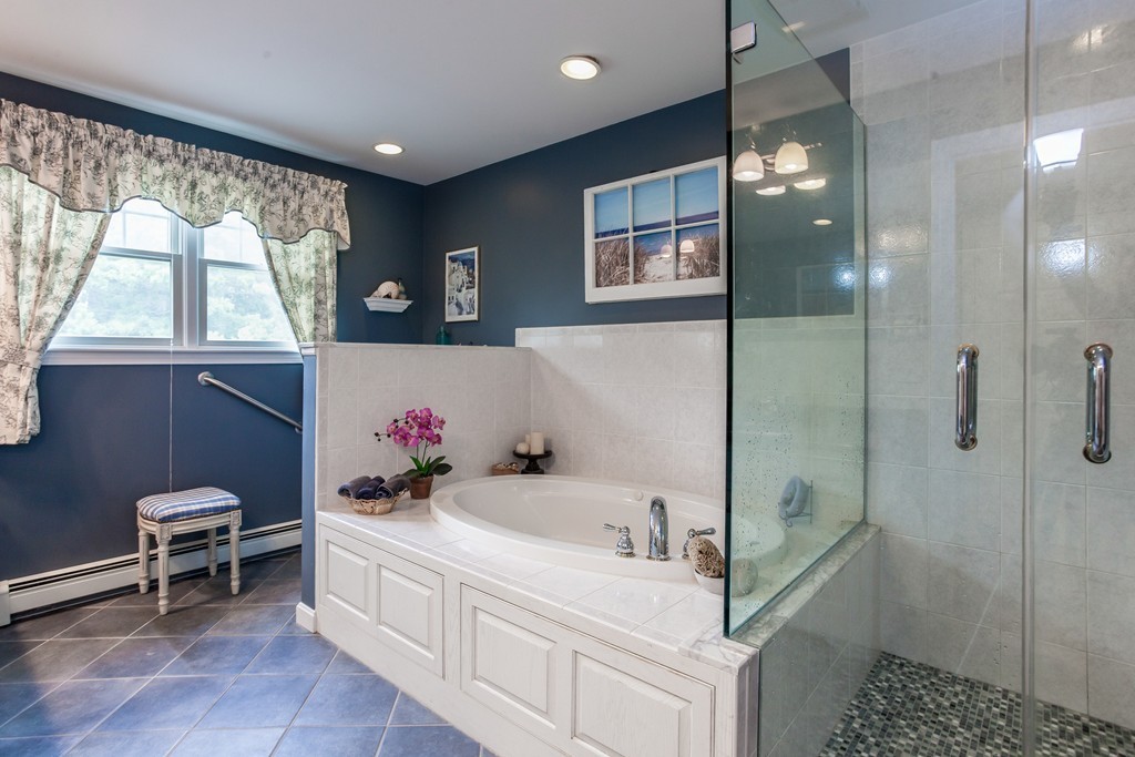 27 Sheppard Road Bourne, MA 02562 - Photo 14 of 30