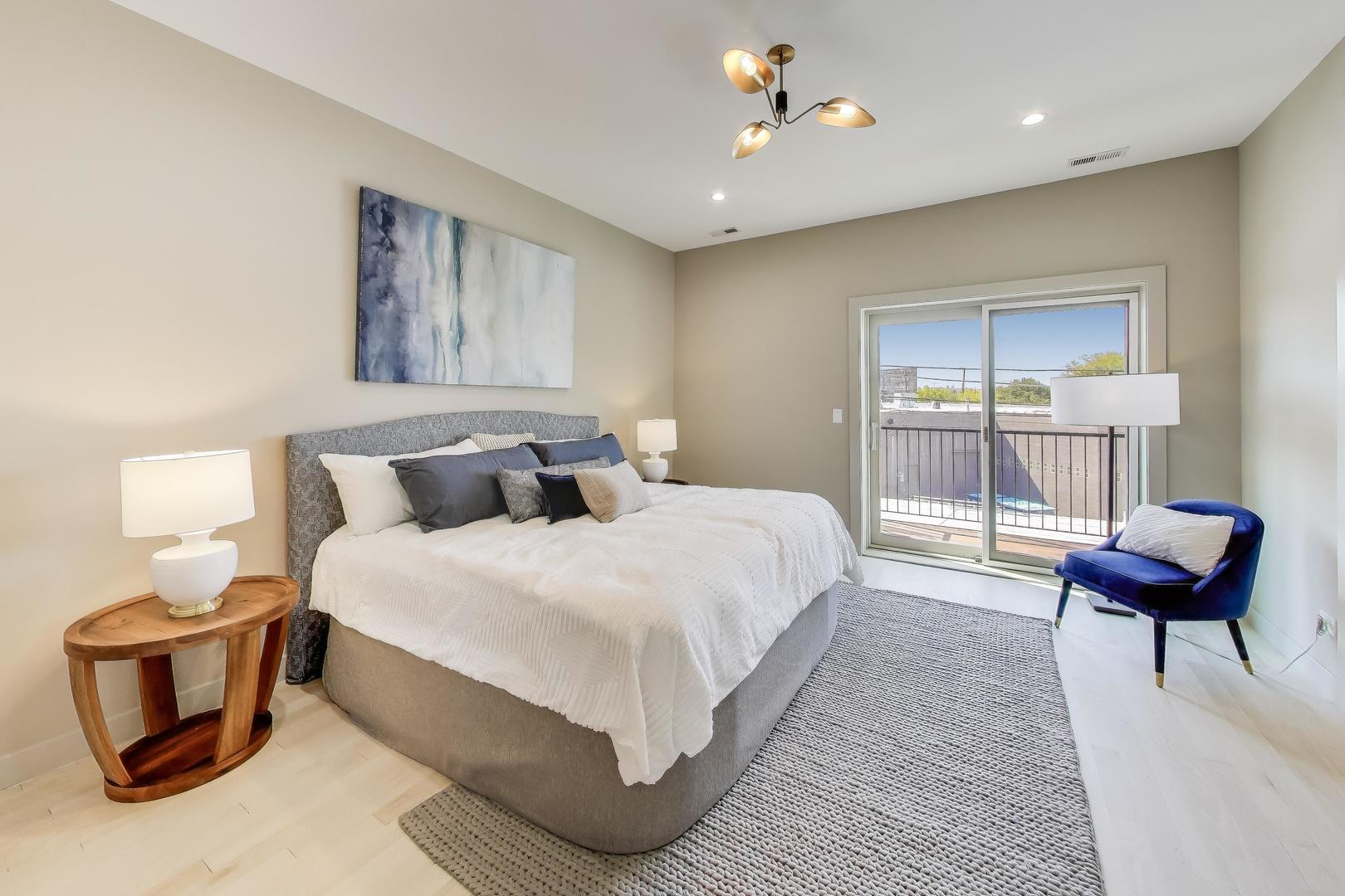 2448 North Clybourn Avenue, Unit 1 Chicago, IL 60614 - Photo 11 of 20