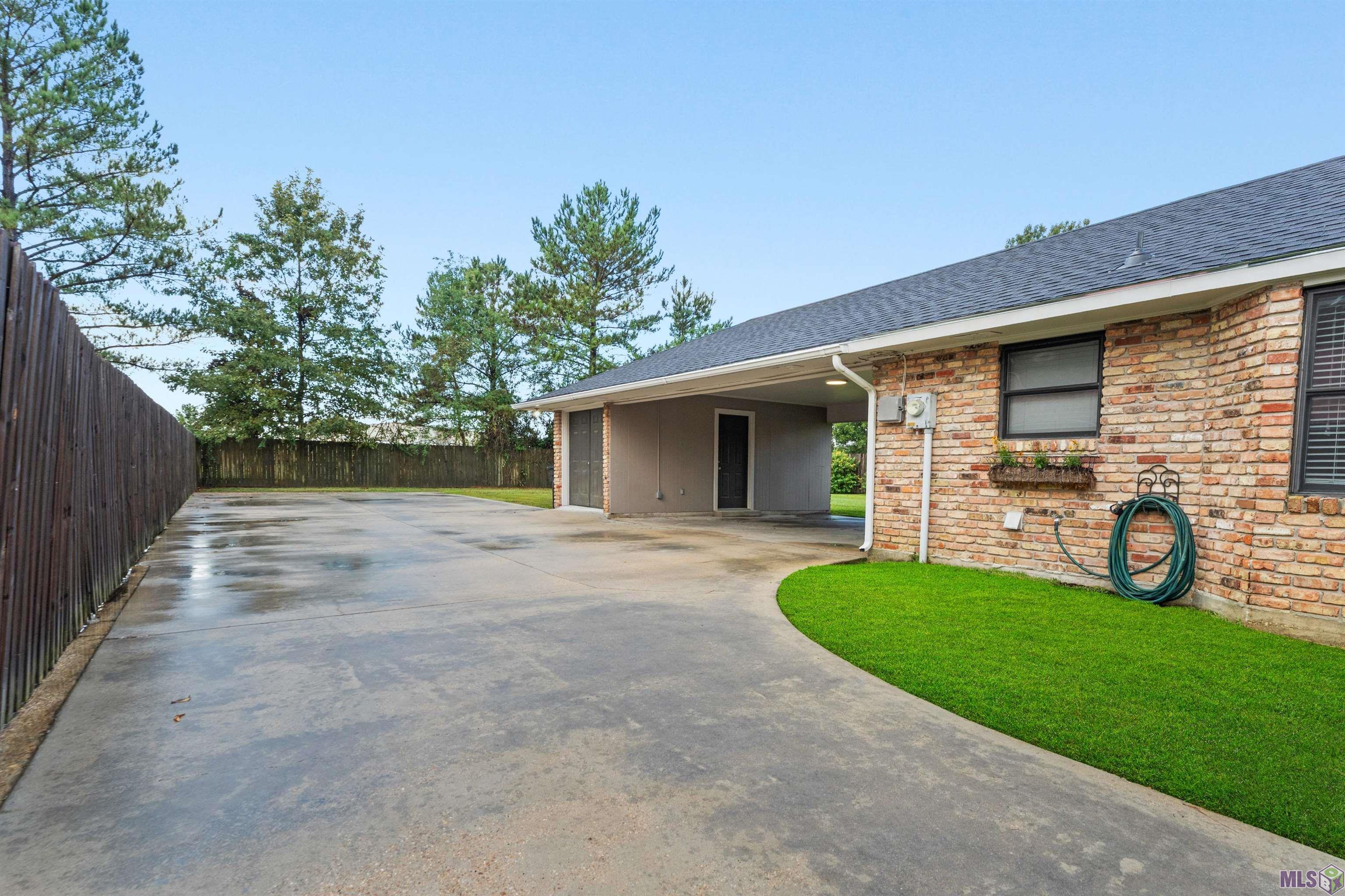 15132 7 Pines Avenue Baton Rouge, LA 70817 - Photo 18 of 22