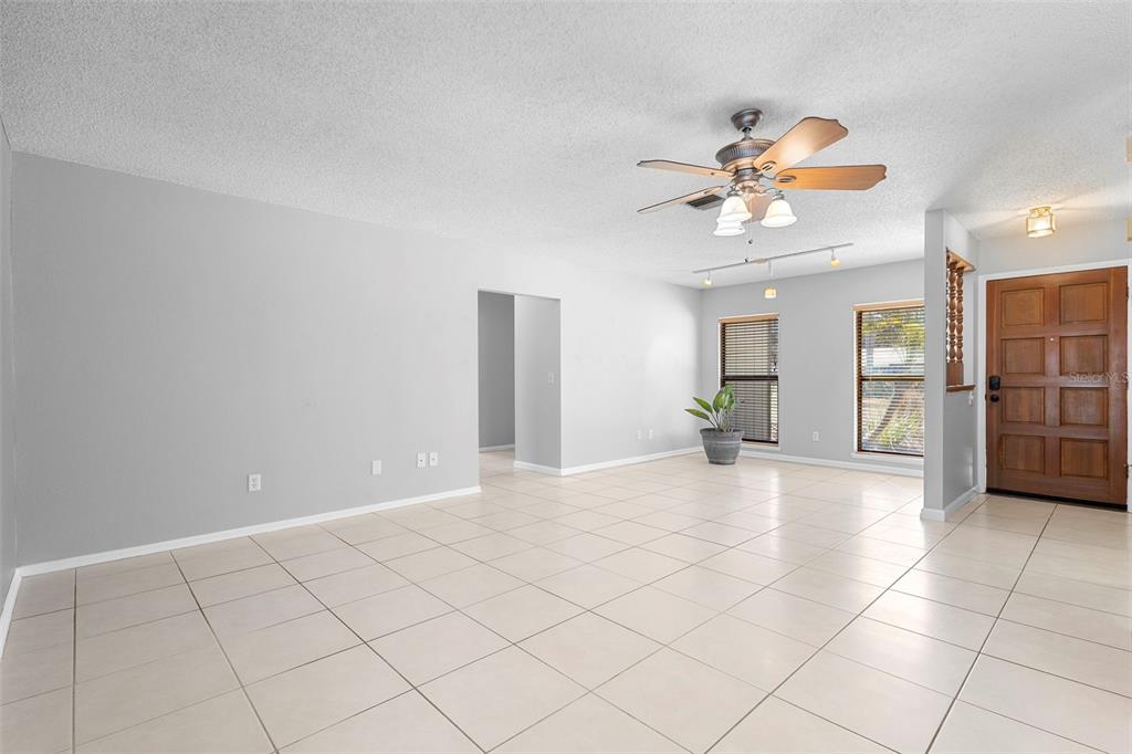 286 Valencia Road DeBary, FL 32713 - Photo 6 of 38 Gallery Image 6