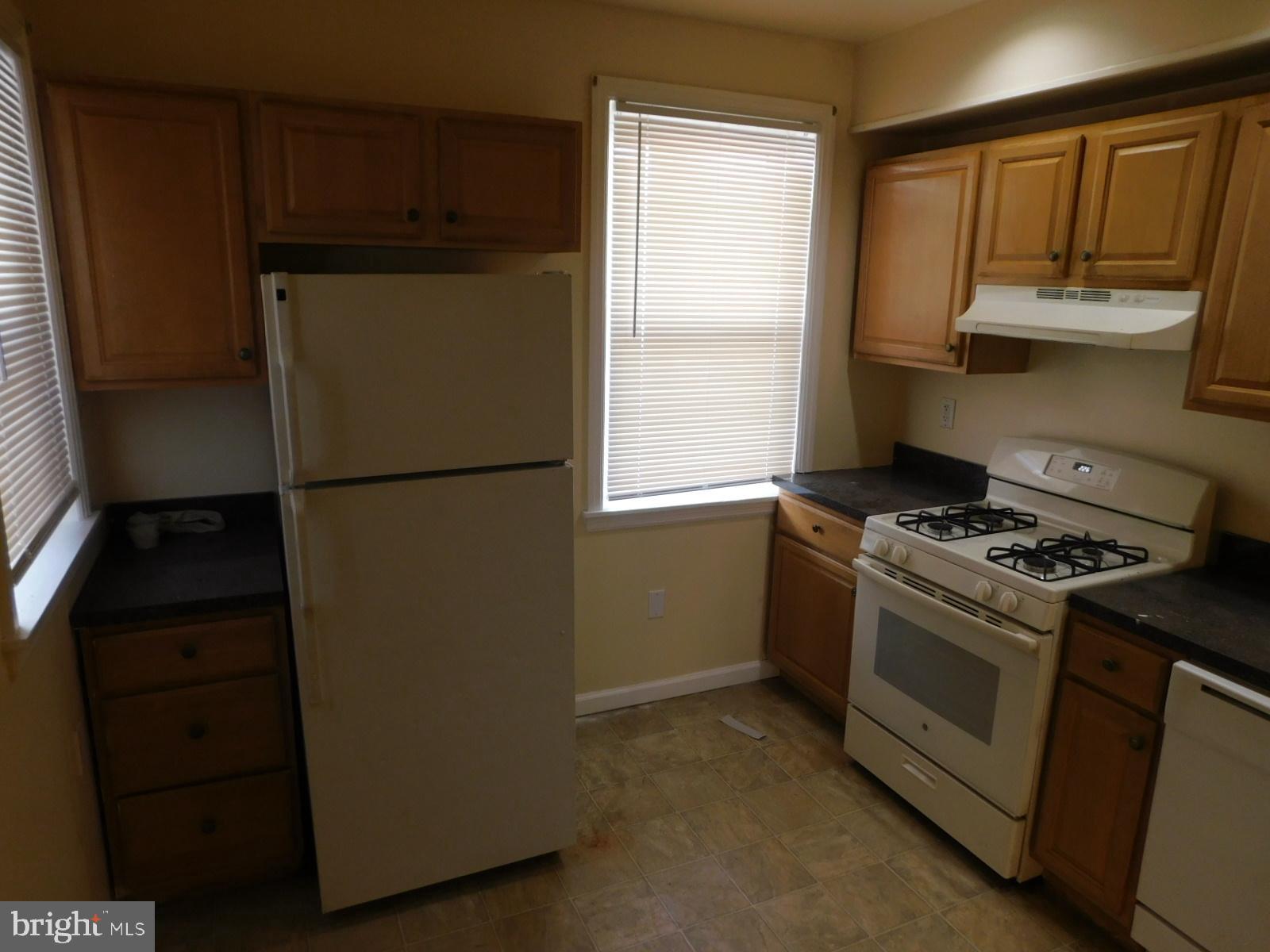 303 Huntley Road Upper Darby, PA 19082 - Photo 16 of 28