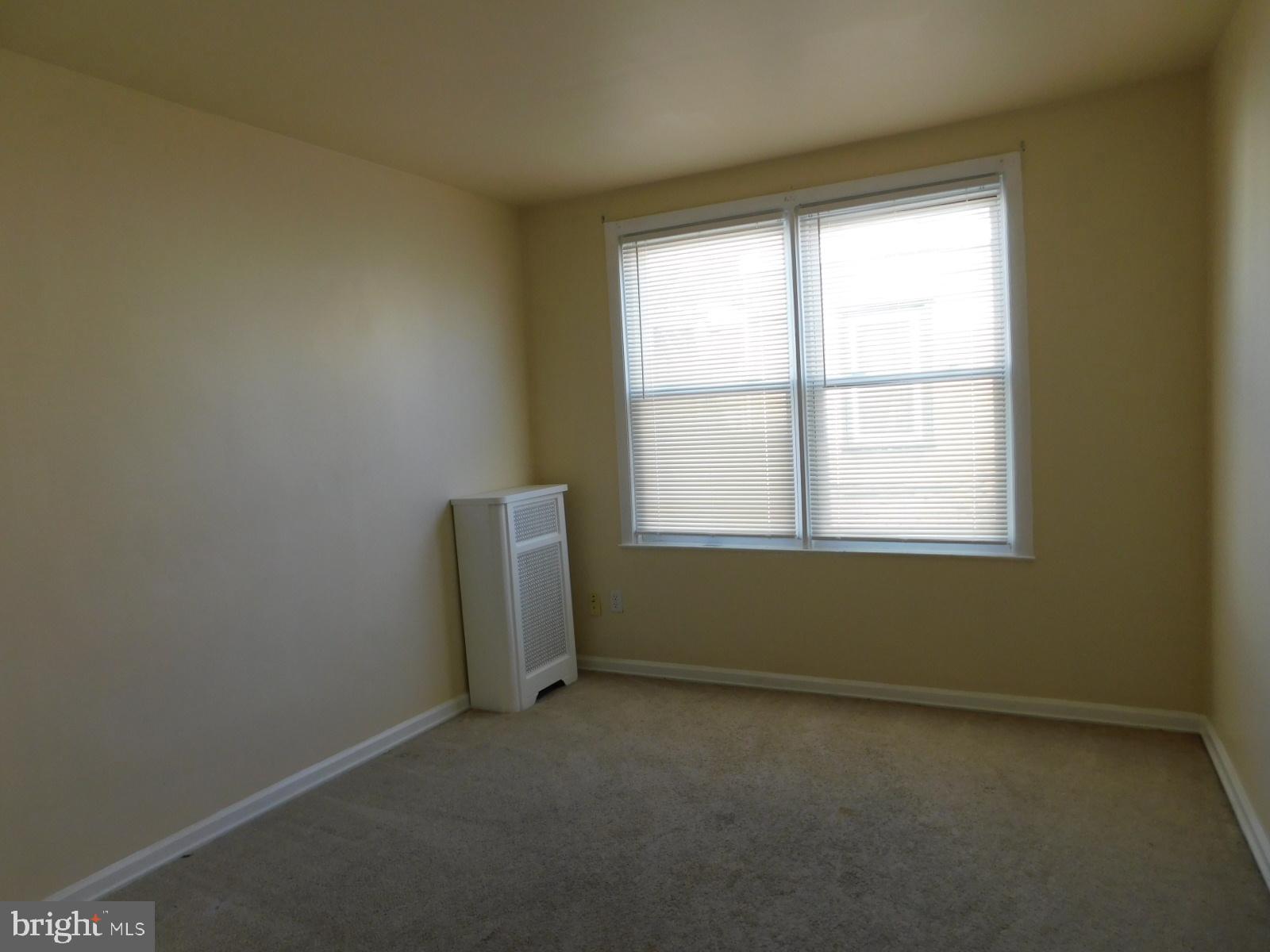 303 Huntley Road Upper Darby, PA 19082 - Photo 18 of 28
