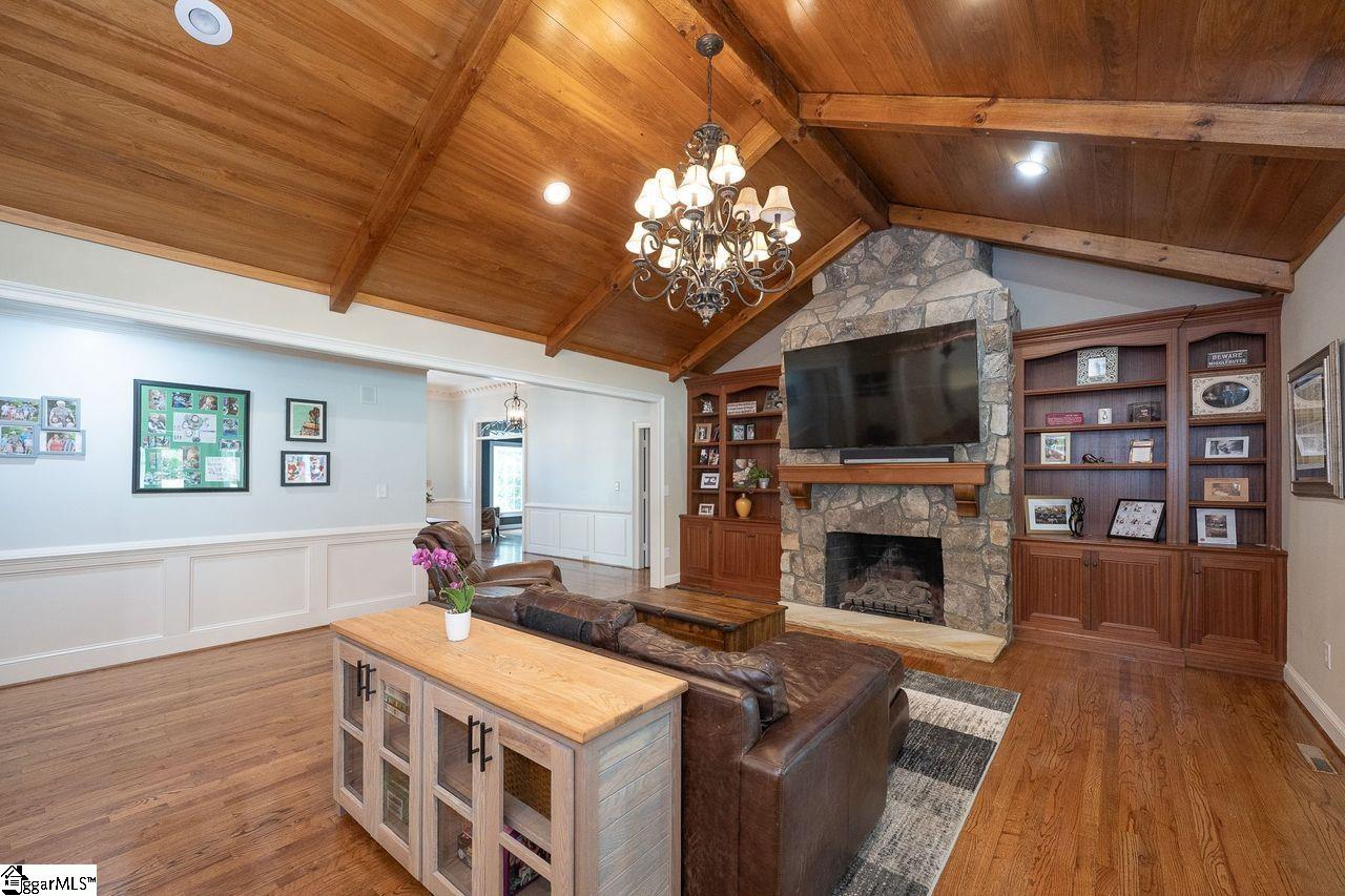111 Collins Creek Road Greenville, SC 29607 - Photo 8 of 33