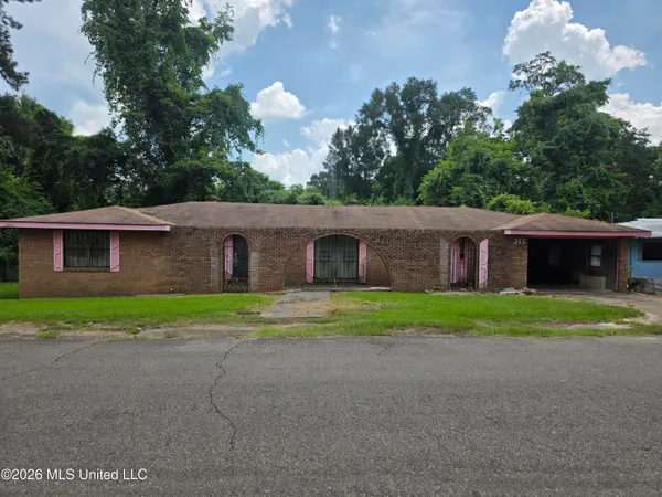 $50,000 | 318 Denwiddie Avenue, McComb, MS 39648