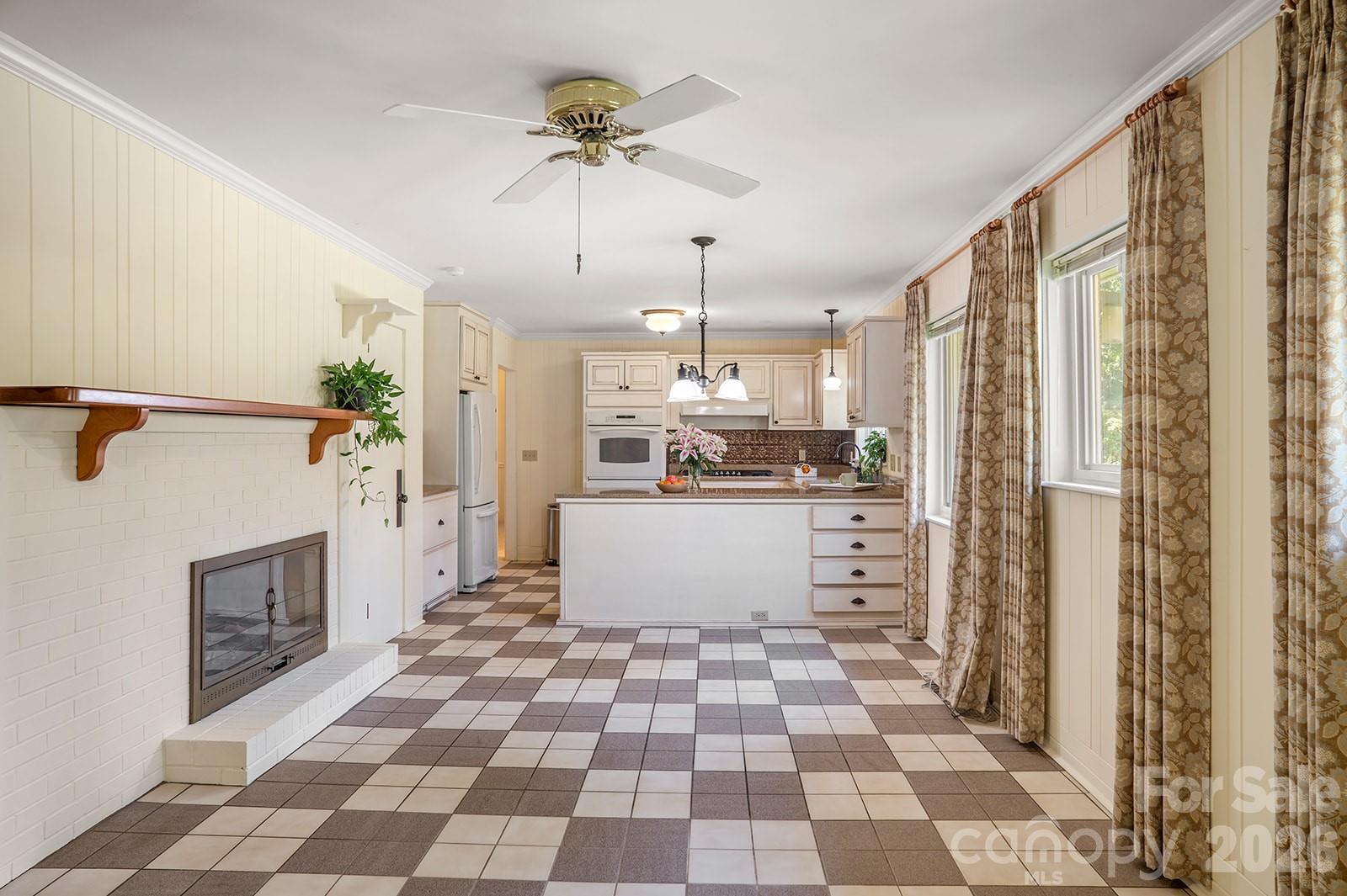 1235 Ashby Lane Hendersonville, NC 28791 - Photo 23 of 45