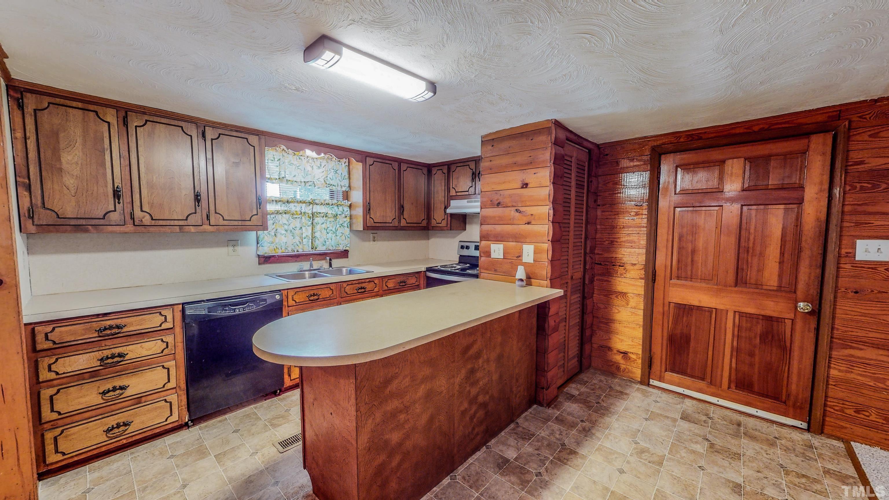 358 Gravitte Road Roxboro, NC 27573 - Photo 3 of 35