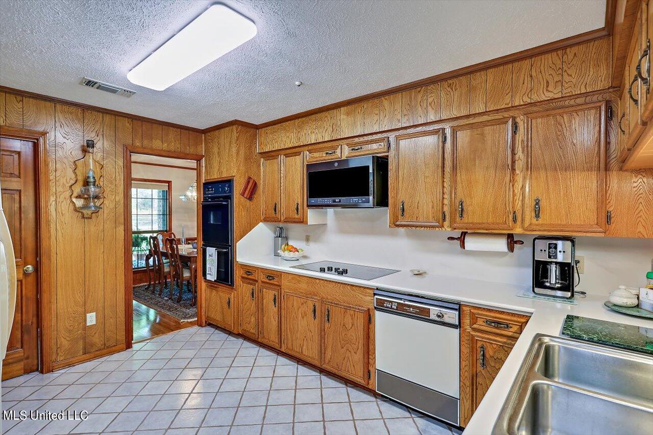 947 Lindsey Road Morton, MS 39117 - Photo 14 of 91 14-947 Lindsey Rd