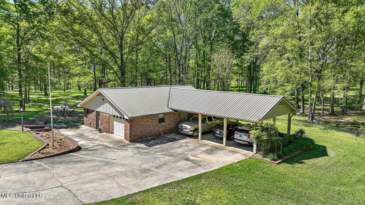 947 Lindsey Road Morton, MS 39117 - Photo 56 of 91 79-947 Lindsey Rd
