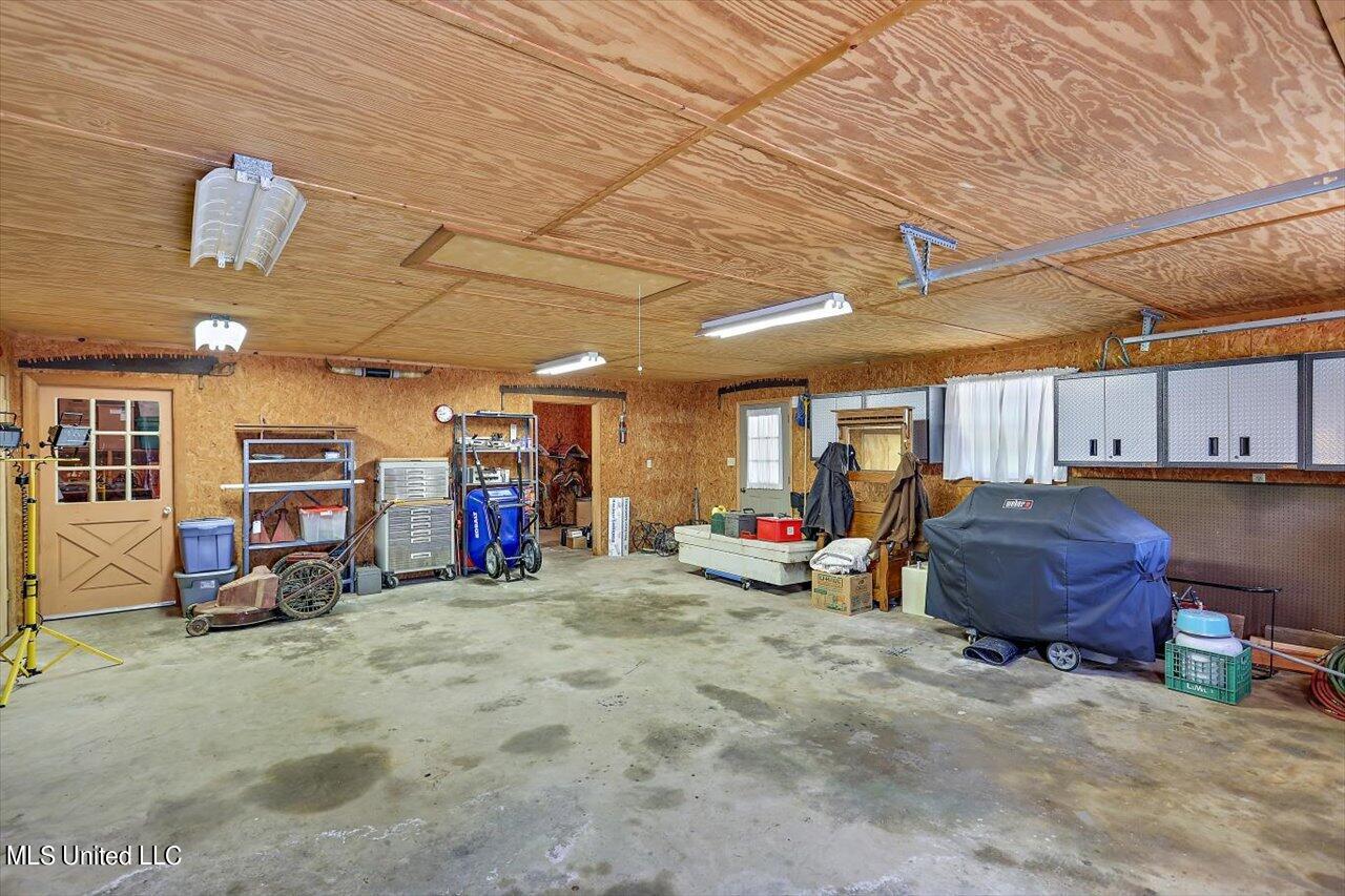947 Lindsey Road Morton, MS 39117 - Photo 57 of 91 55-947 Lindsey Rd