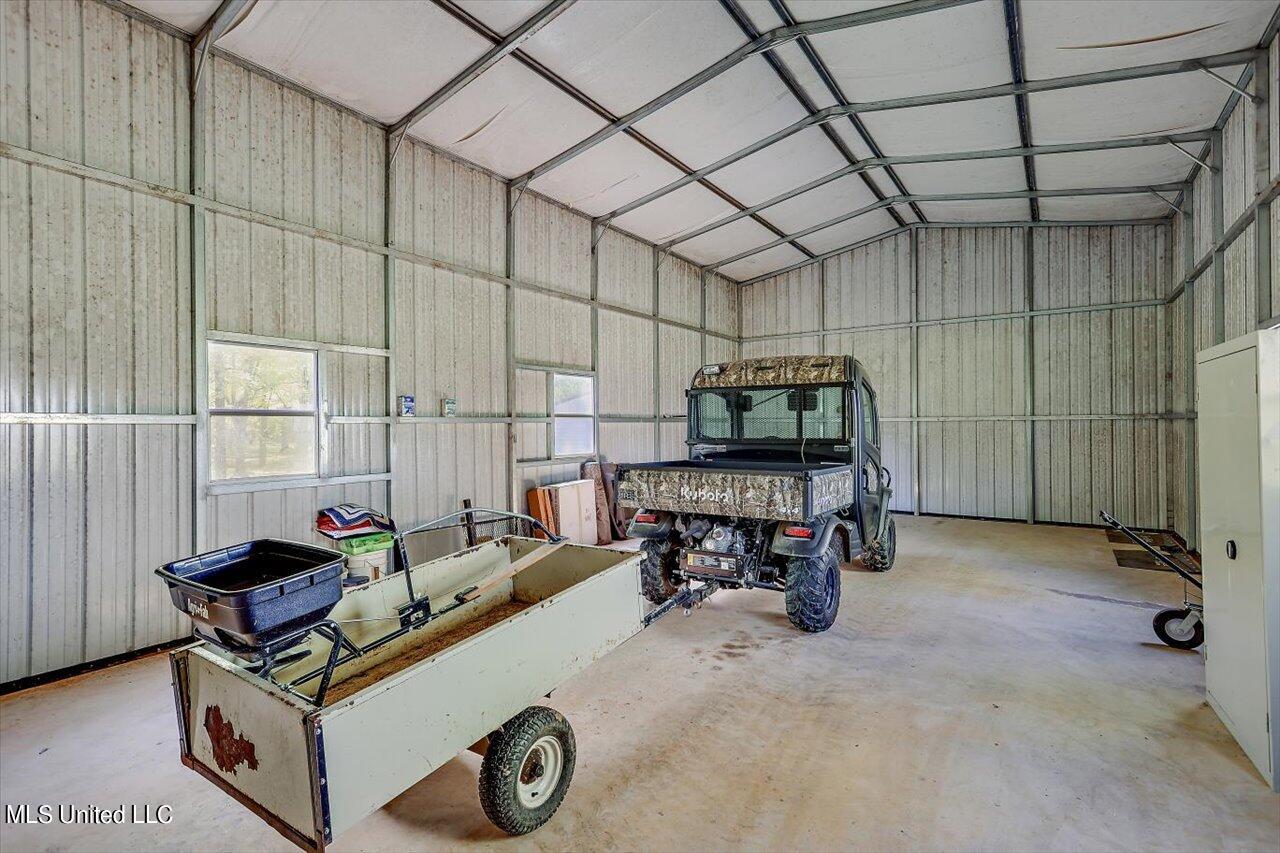 947 Lindsey Road Morton, MS 39117 - Photo 65 of 91 63-947 Lindsey Rd