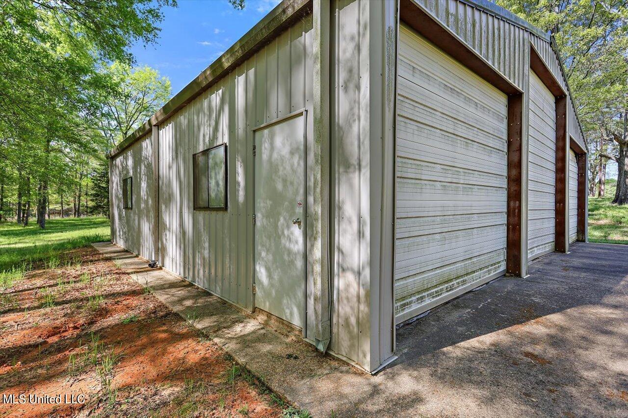 947 Lindsey Road Morton, MS 39117 - Photo 68 of 91 66-947 Lindsey Rd