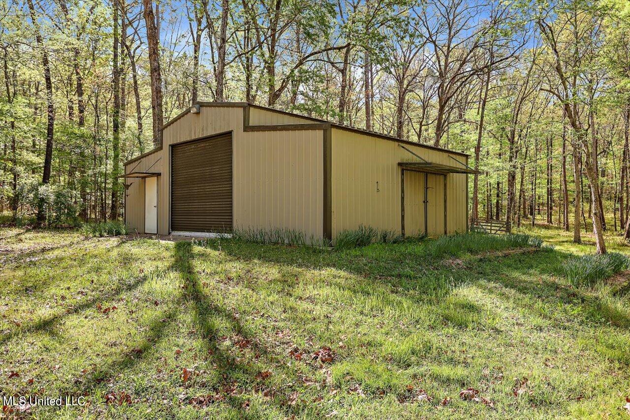 947 Lindsey Road Morton, MS 39117 - Photo 74 of 91 72-947 Lindsey Rd