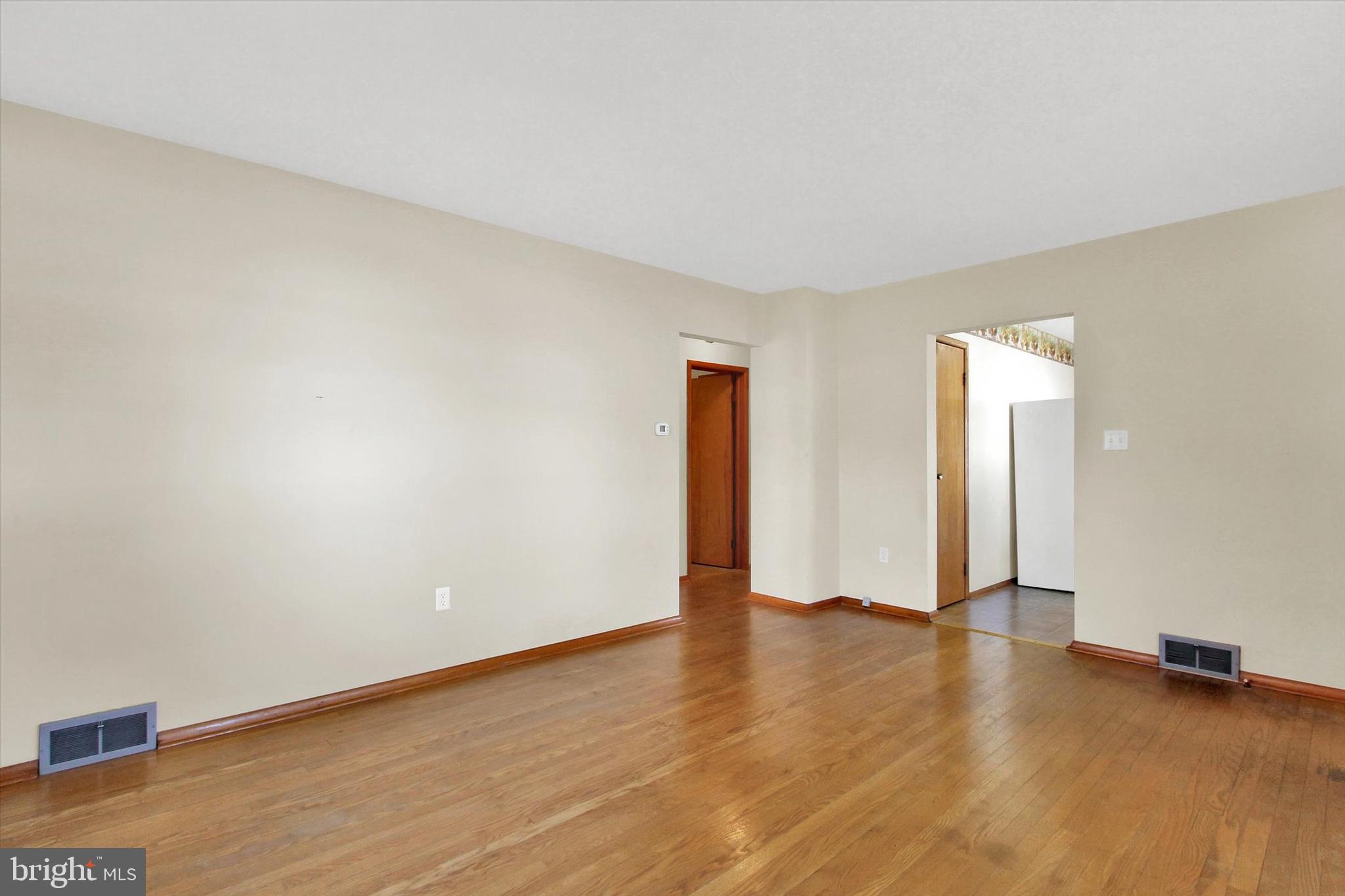 9350 Tomstown Road Waynesboro, PA 17268 - Photo 6 of 24 LIVING ROOM 3RD VIEW