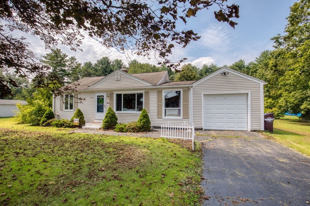 566 Southampton Road Westfield, MA 01085 - Photo 1 of 25 Gallery Image 1