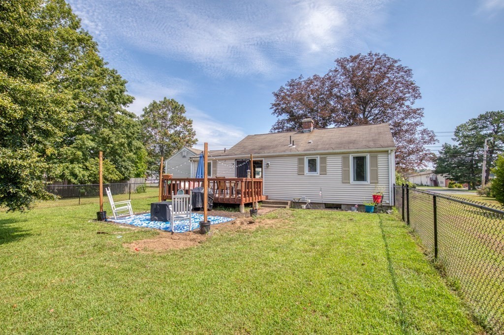 566 Southampton Road Westfield, MA 01085 - Photo 19 of 25 Gallery Image 19
