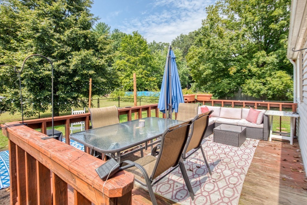566 Southampton Road Westfield, MA 01085 - Photo 20 of 25 Gallery Image 20
