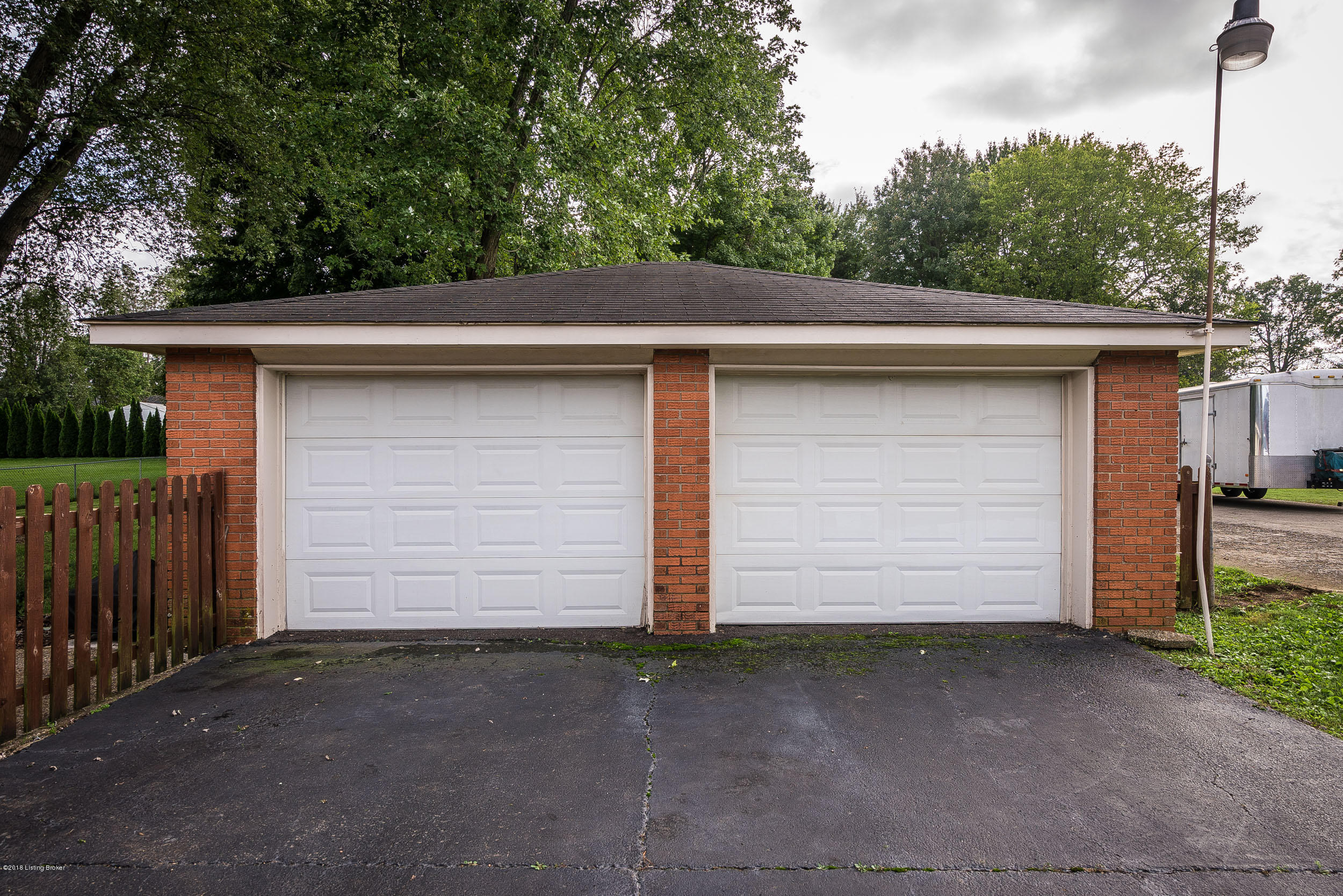 9010 Waltlee Rd-04