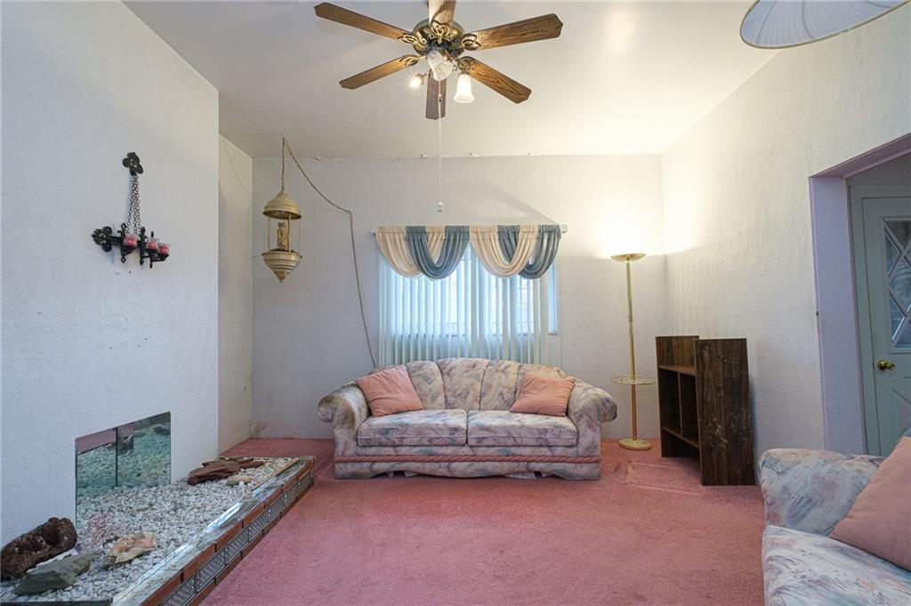 2762 Mt Troy Road Pittsburgh, PA 15212 - Photo 3 of 22 Gallery Image 3