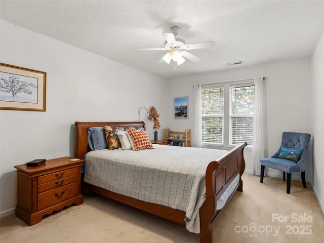 $268,000 | 1206 Deermouse Way, Hendersonville, NC 28792