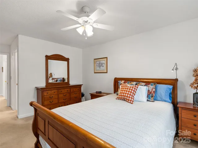 $268,000 | 1206 Deermouse Way, Hendersonville, NC 28792