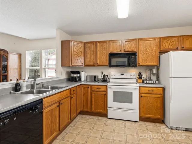 $268,000 | 1206 Deermouse Way, Hendersonville, NC 28792