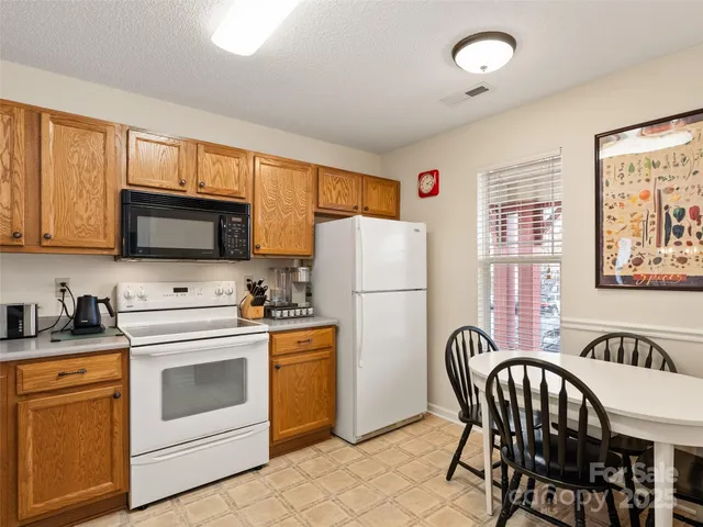 $268,000 | 1206 Deermouse Way, Hendersonville, NC 28792