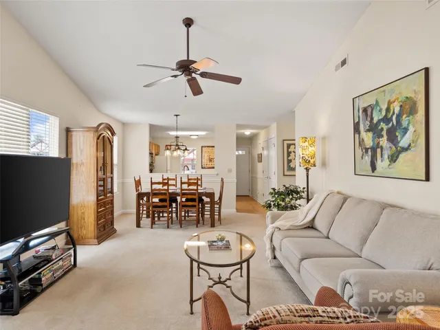 $268,000 | 1206 Deermouse Way, Hendersonville, NC 28792