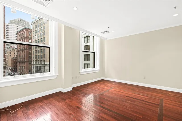$4,300 | 126 State Street, Unit 403, Boston, MA 02109