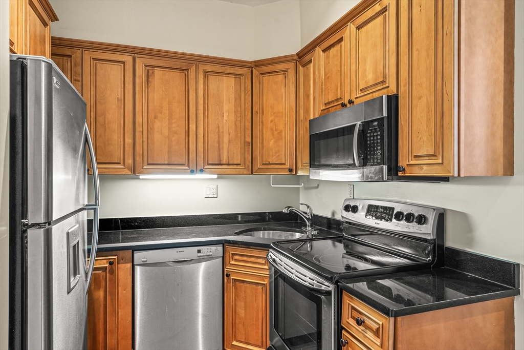 126 State Street, Unit 403 Boston, MA 02109 - Photo 3 of 13