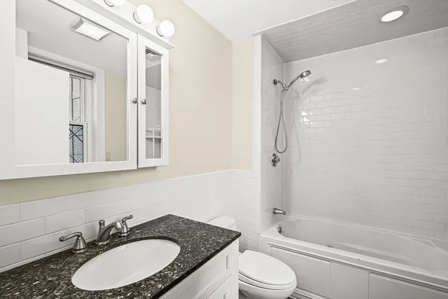 $4,300 | 126 State Street, Unit 403, Boston, MA 02109