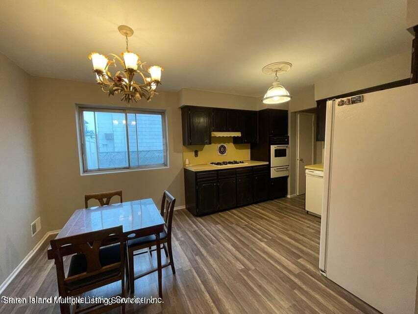 21 Birch Road Staten Island, NY 10303 - Photo 11 of 35 11