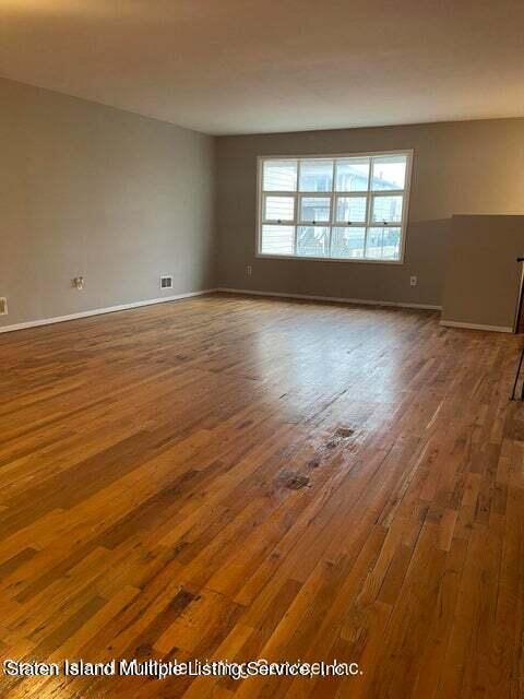 21 Birch Road Staten Island, NY 10303 - Photo 7 of 35 7