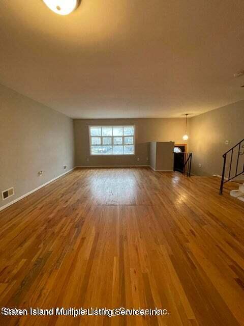 21 Birch Road Staten Island, NY 10303 - Photo 9 of 35 9